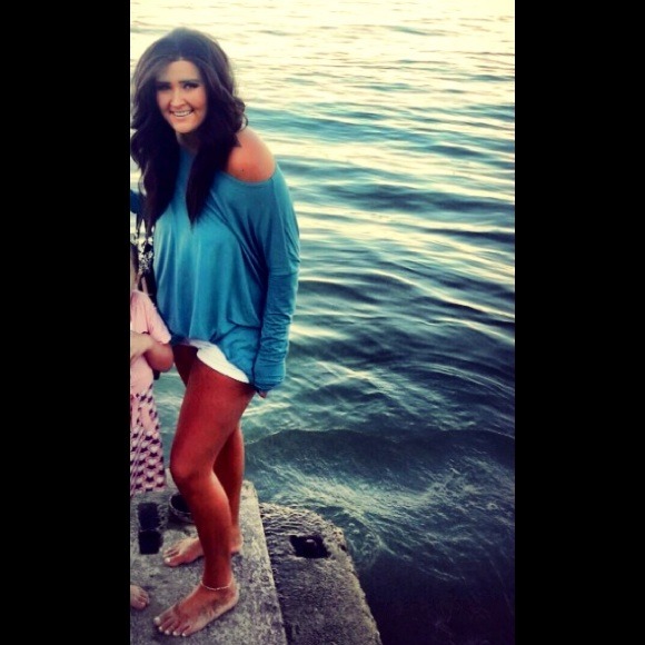 Nothing!!! Just showing my wigs on!!! - Picture 2 of 4