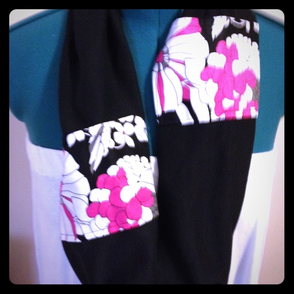 Black with pattern infinity scarf