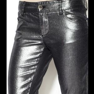 Alice + Olivia Pants - Alice + Olivia Silver Skinnys Alice + Olivia Pants - Alice + Olivia Silver Skinnys