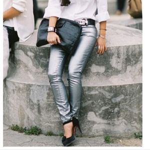 Alice + Olivia Pants - Alice + Olivia Silver Skinnys Alice + Olivia Pants - Alice + Olivia Silver Skinnys