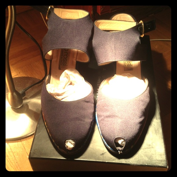 Sergio Rossi Shoes - Vintage Sergio Rossi Navy Peeptoe Sandals Sergio Rossi Shoes - Vintage Sergio Rossi Navy Peeptoe Sandals