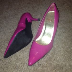 Hot pink Charlotte Russe pointed toe heels