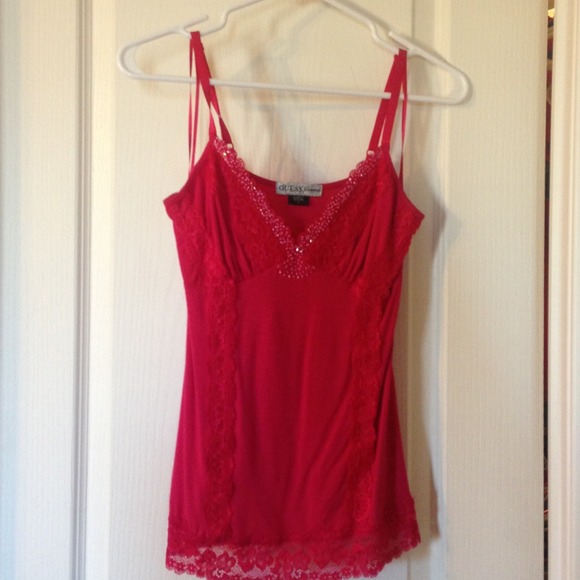 Very cute pink Guess top