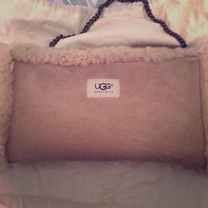 Uggs hand warmer bag