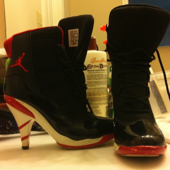 Size 6 Jordan high heels