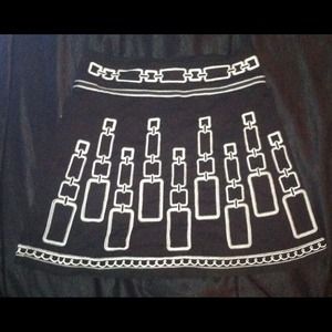 Junior black and white embroidered skirt