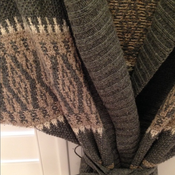 🚫SOLD🚫 wrap cardigan from Gap - Picture 2 of 4