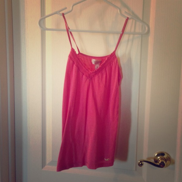 Thin pink Hollister top