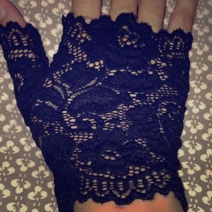 Black Lace Gloves