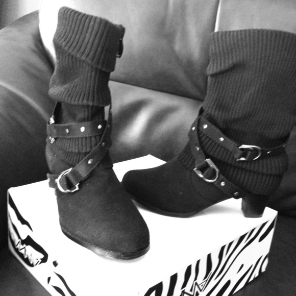 GIRLS SIZE: 11