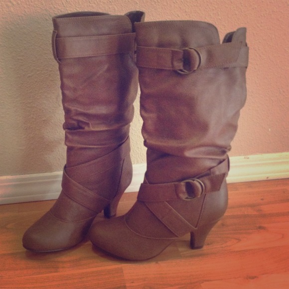 Taupe ankle boots. More sizes available.