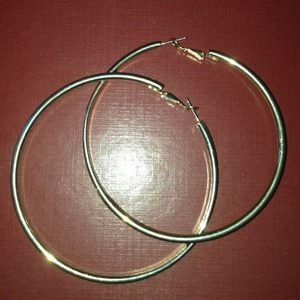 nwot gold hoop earrings