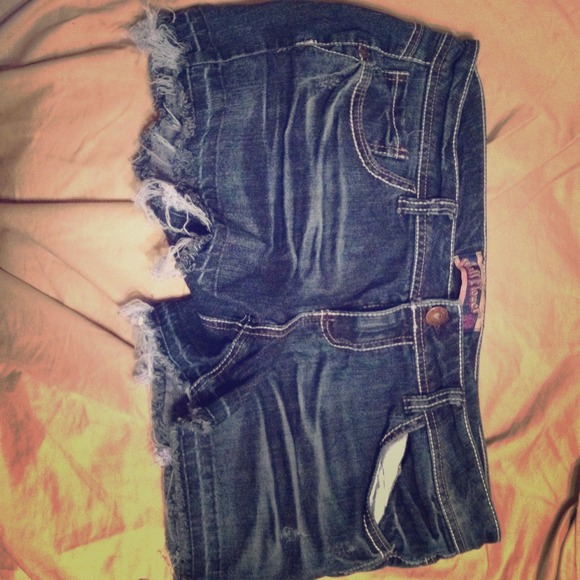 Some daisy dukes - Picture 1 of 1