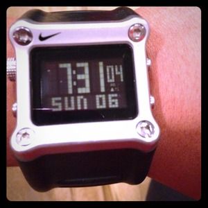 🔴✨LIKE NEW✨Stainless Steal Nike Watch