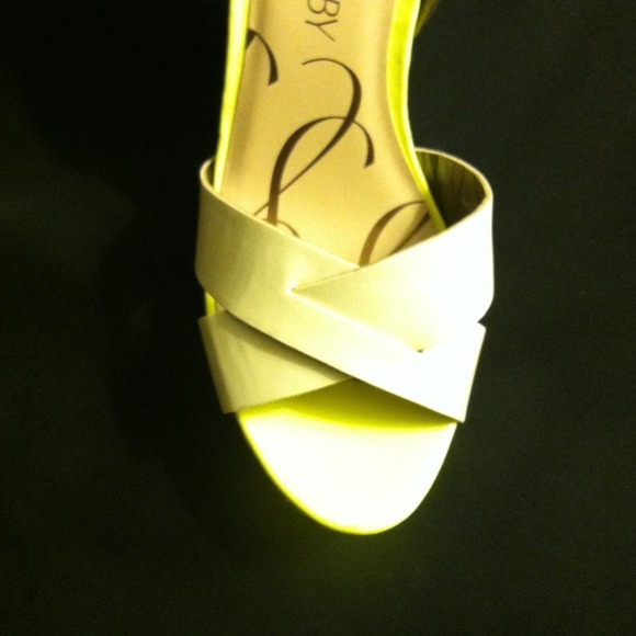 Sam and Libby textured wedge size 8.5 - Picture 3 of 4