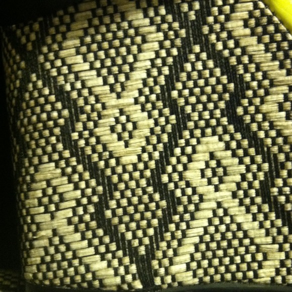 Sam and Libby textured wedge size 8.5 - Picture 4 of 4