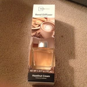 Hazelnut cream reed diffuser