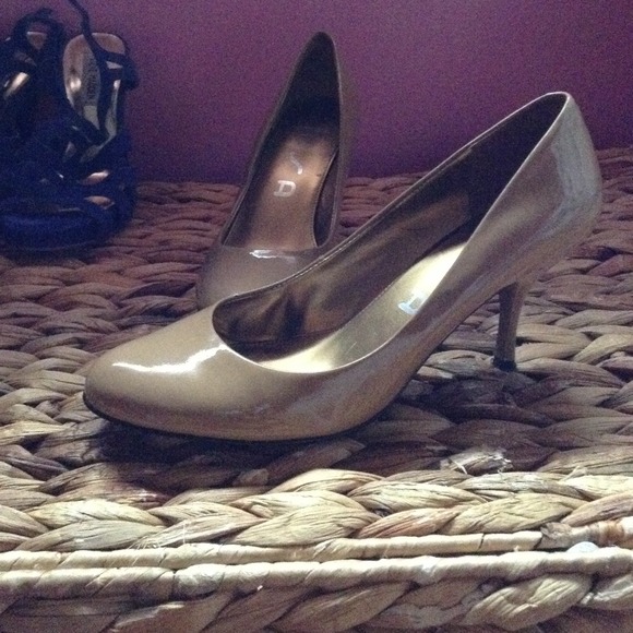 Unisa  Shoes - Unisa beige/nude  heels