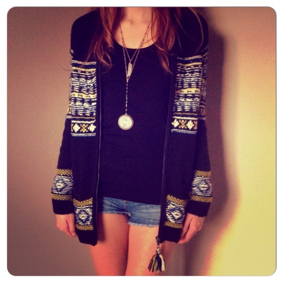 Faire isle Sweater Coat - Picture 2 of 4