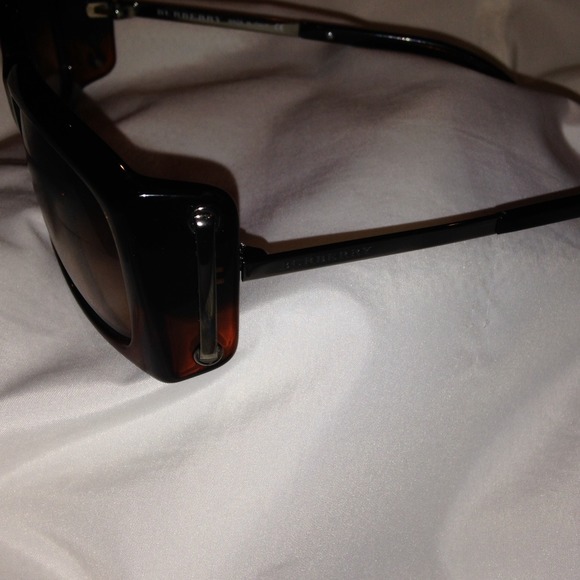 Burberry sunglasses