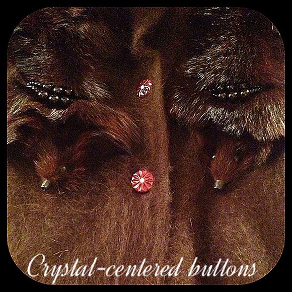 Angora sweater fox collar embellished buttons - Picture 4 of 4