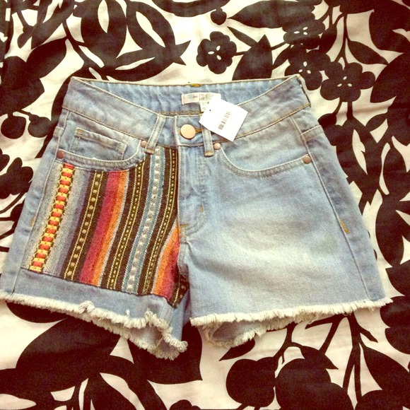 love fire Denim - 🔸REDUCED🔸Tribal high waisted jean shorts