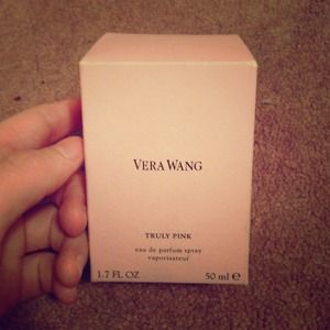 Vera Wang Truly Pink Perfume