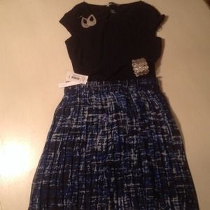 Gorgeous multi color skirt.