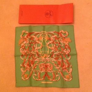 NEW AUTHENTIC HERMES SILK SCARF