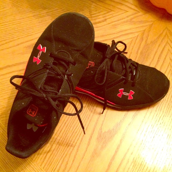 Black And Red Under Armour Men's Sz 10 Sneakers