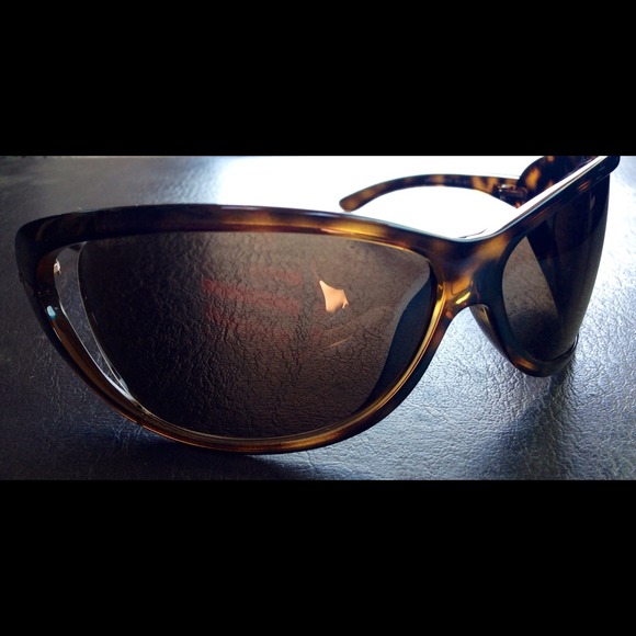 Prada sunglasses SPR 051 authentic