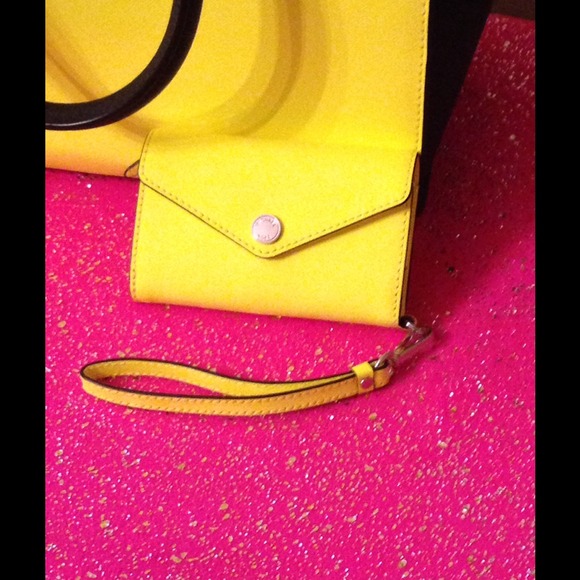 Michael Kors wallet REDUCED!!!!