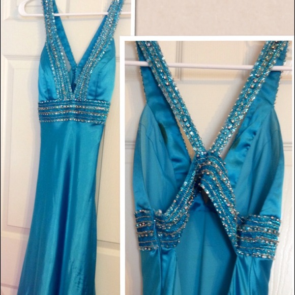 Gigi homecoming dress
