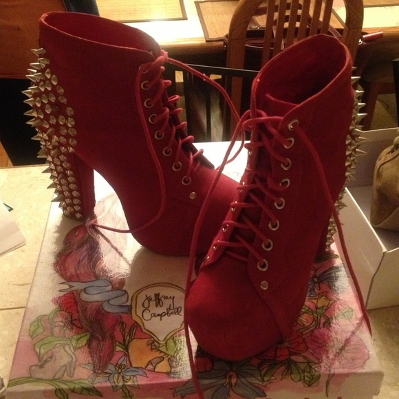 ✖Sold✖Jeffrey Campbell red litas