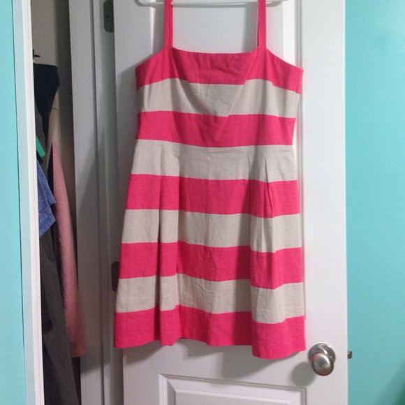 ⭐️REDUCED⭐️ Ann Taylor Loft Striped Linen Dress