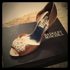 Badgley Mischka Rose Gold Heels!