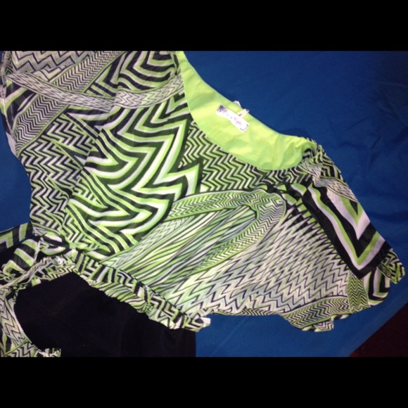 ONE PIECE night out dress. 💜👗👍 - Picture 3 of 4