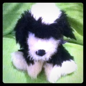 Adorable Black & white fluffy doggie purse!