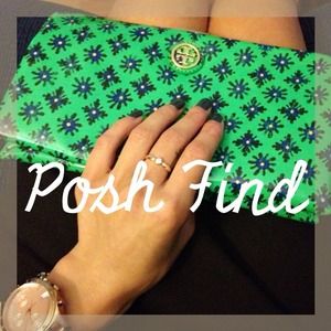 💋PoshFind💋Tory Burch Sevilla Clutch