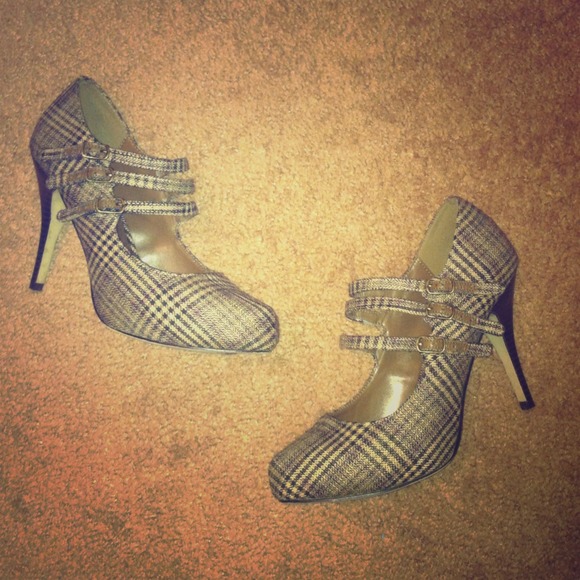 Plaid Mary Jane high heels