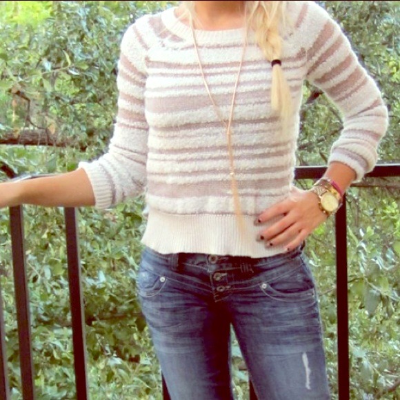 💗SOLD💗BCBG MaxAzria Sweater