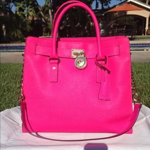 🌟RESERVED! For @afieldofglitter🌟 Neon pink hammy