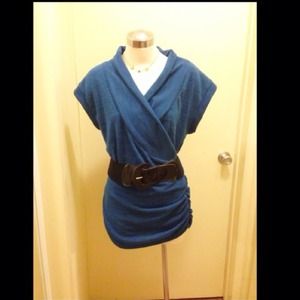 💙 women's blue sweater top💙
