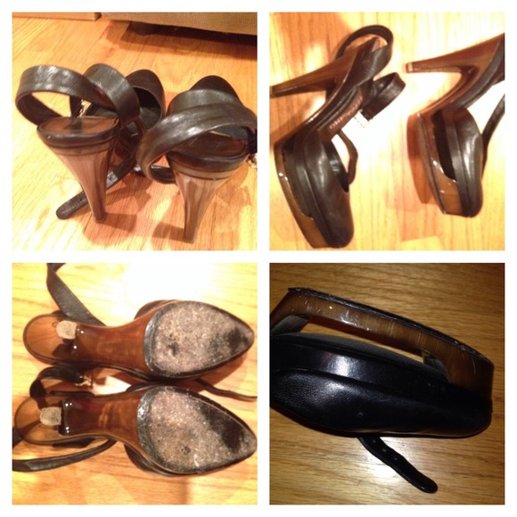 ⛔️SOLD⛔️Salvatore Ferragamo sandals - Picture 3 of 4