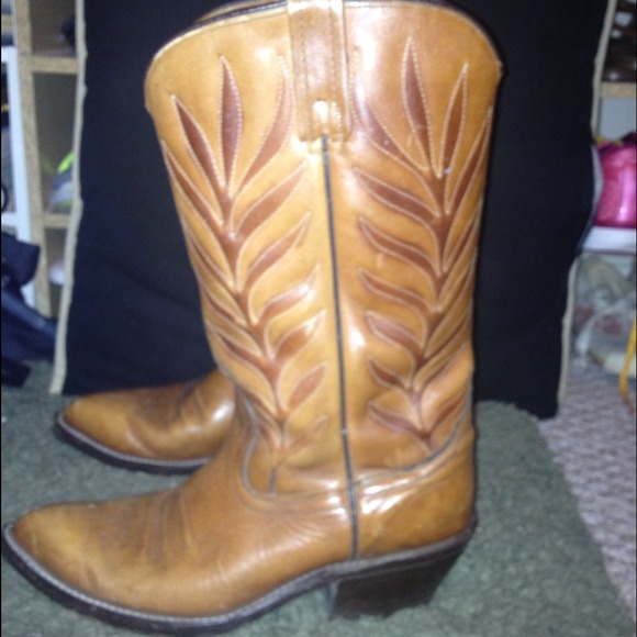 Acme Leather Cowboy boots sz 9reseeved💥🌟✨💫