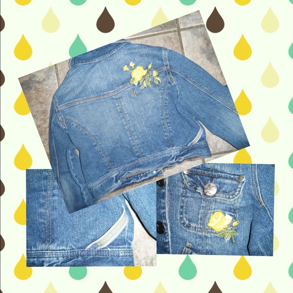 Jessica Simpson cropped denim - Picture 2 of 2