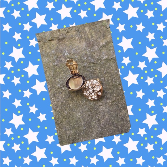 MINT vintage rhinestone clips - Picture 3 of 3