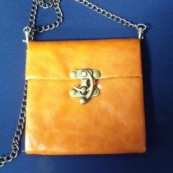 Old Trend Camellia Crossbody ❌Traded....Camel Crossbody Bag with Toggle Closure