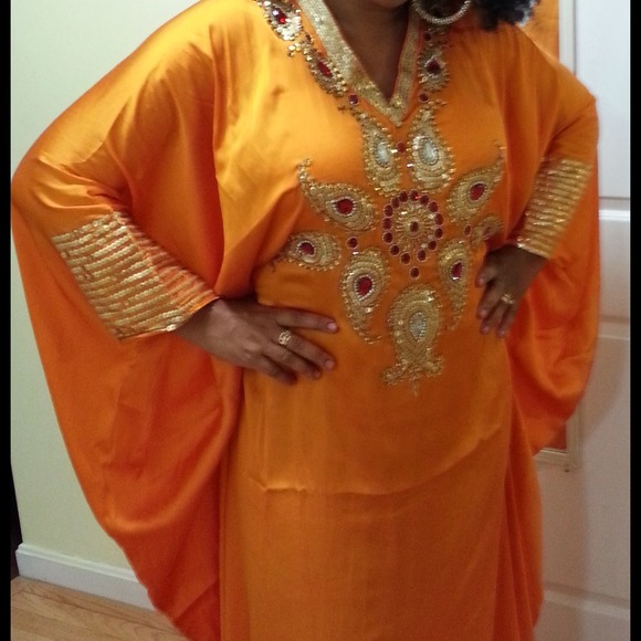 Kaftan evening dresses - Picture 4 of 5