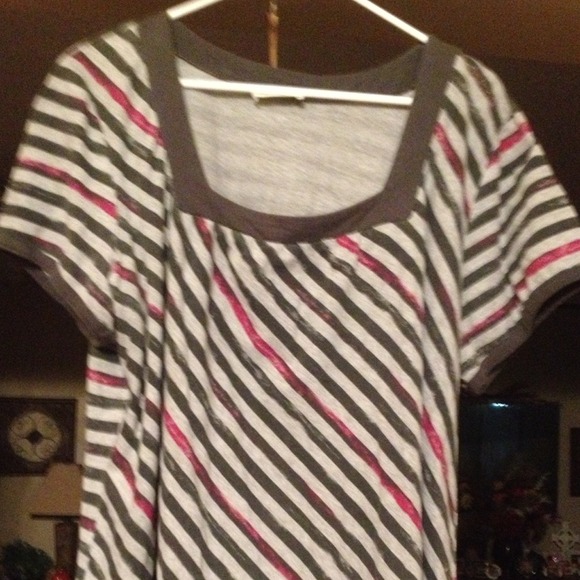 Maurice's top